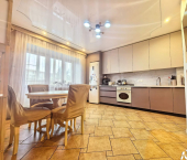 3-комн, 96.5кв м, этаж 3/9 улица Кирова, 57