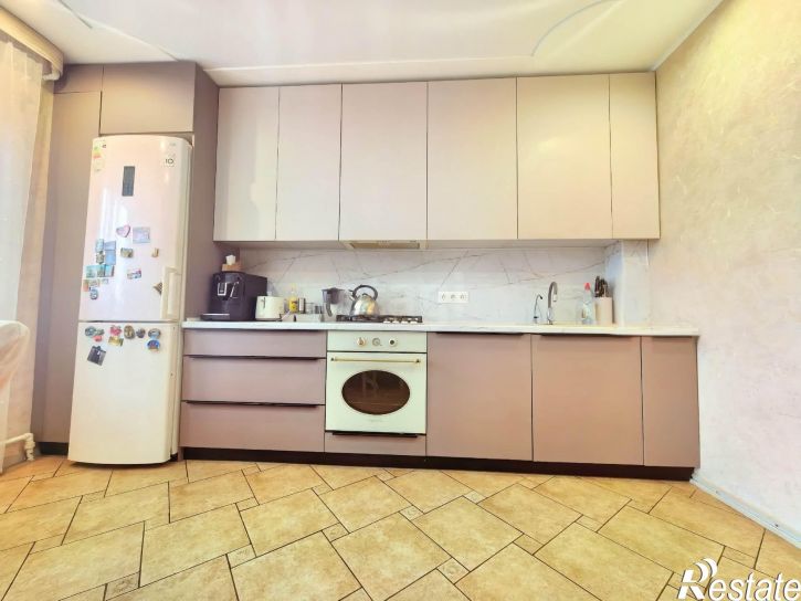 3-комн квартира улица Кирова, 57