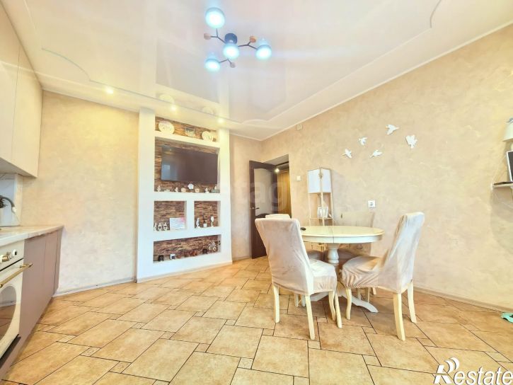 3-комн квартира улица Кирова, 57