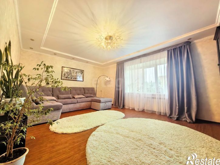 3-комн квартира улица Кирова, 57