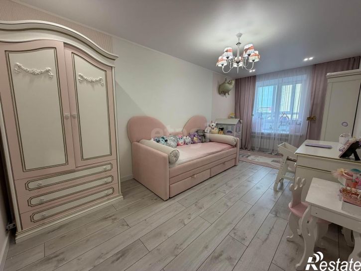 3-комн квартира Ленинградская улица, 108