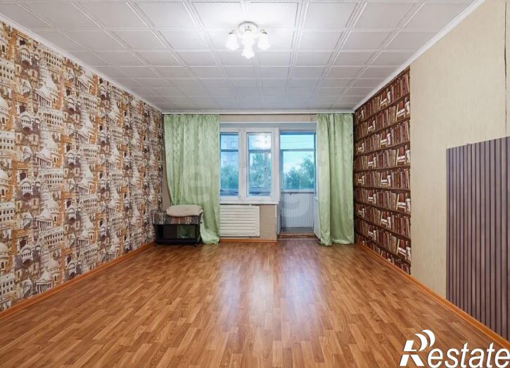 3-комн квартира улица Южакова, 26