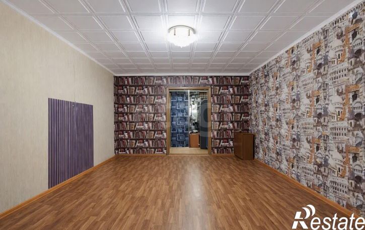 3-комн квартира улица Южакова, 26