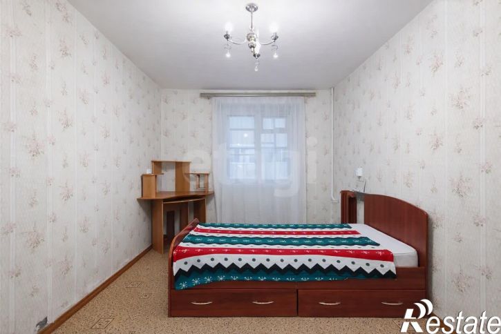3-комн квартира улица Южакова, 26