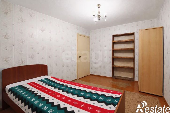 3-комн квартира улица Южакова, 26