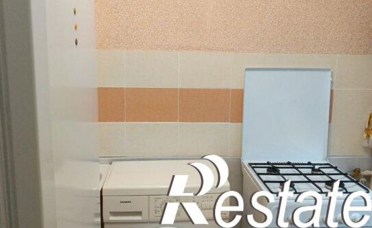 4-комн квартира улица Дзержинского, 41,  д. 41