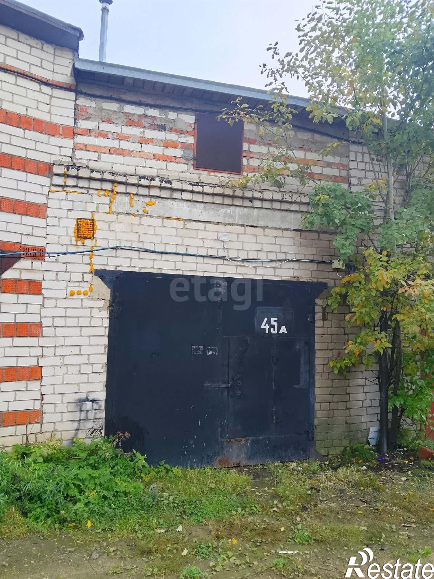 Купить гараж, место в паркинге за 1 600 000 рублей на улица Чехова, 2а