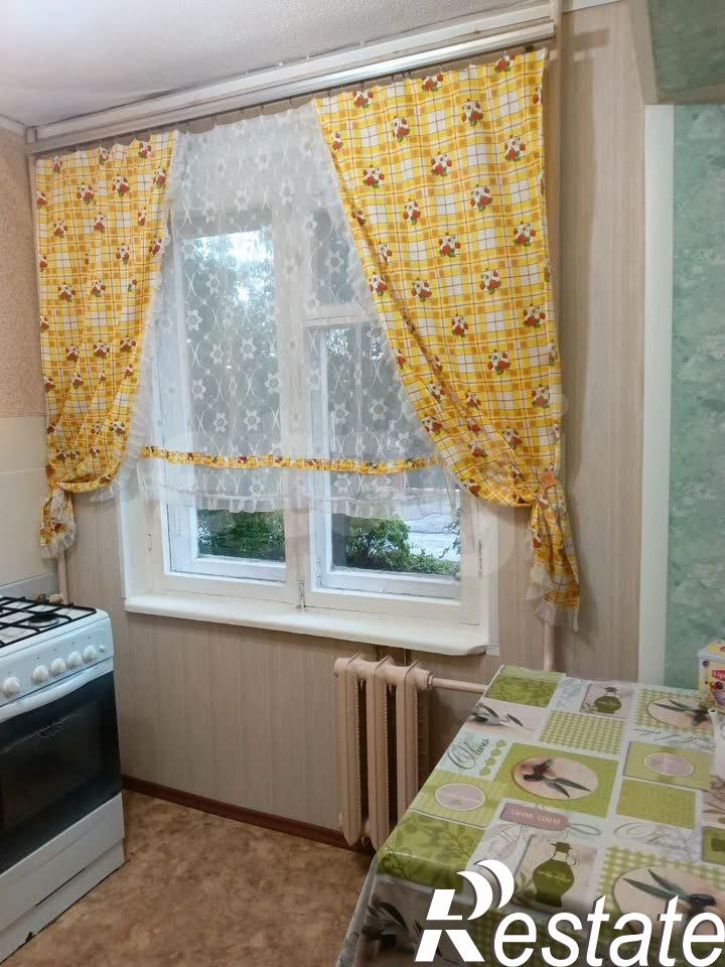 4-комн квартира улица Дзержинского, 41