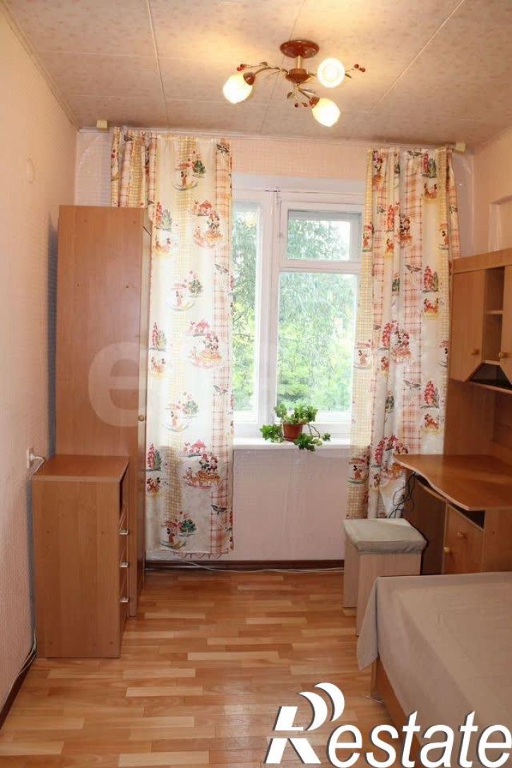 4-комн квартира улица Дзержинского, 41