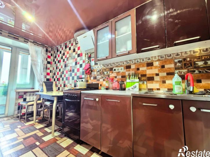 2-комн квартира Ленинградская улица, 64