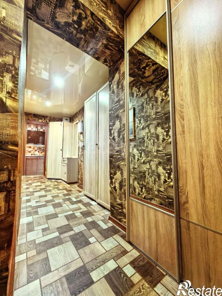 2-комн квартира Ленинградская улица, 64
