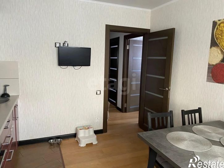 2-комн квартира улица Возрождения, 82а
