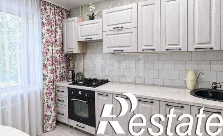 3-комн квартира улица Панкратова, 86,  д. 86