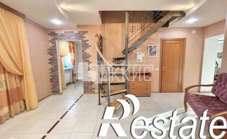 5-комн квартира Пригородная улица, 8А,  д. 8А