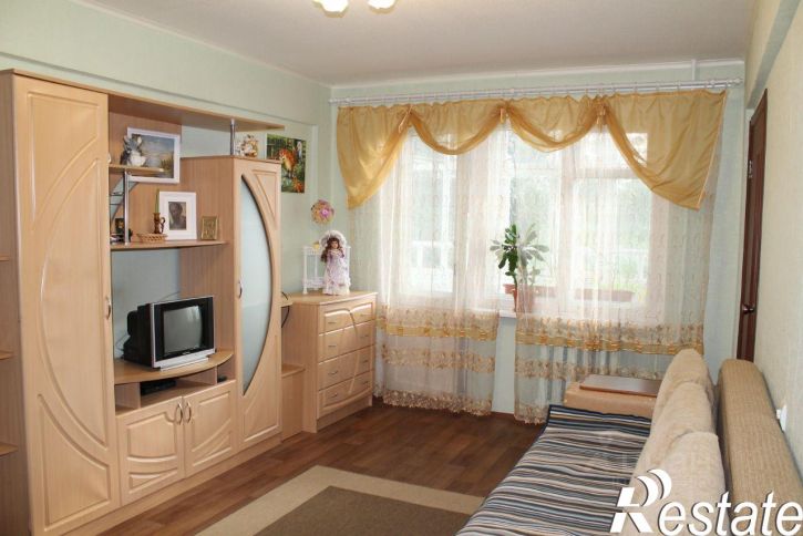 4-комн квартира улица Дзержинского, 41,  д. 41