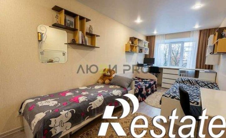 3-комн квартира улица Гагарина, 80Б,  д. 80Б