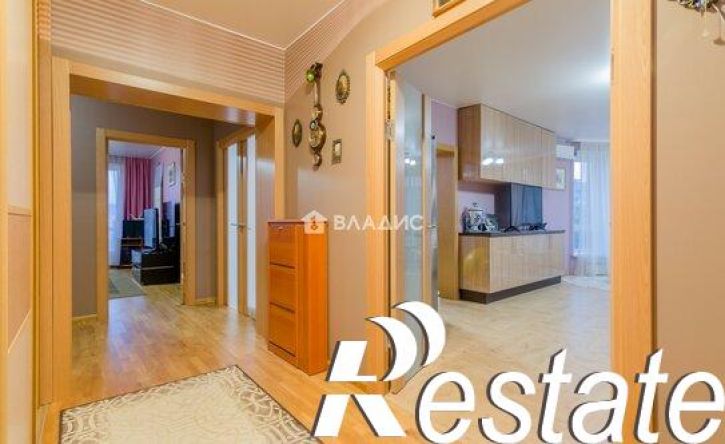 5-комн квартира улица Челюскинцев, 23,  д. 23