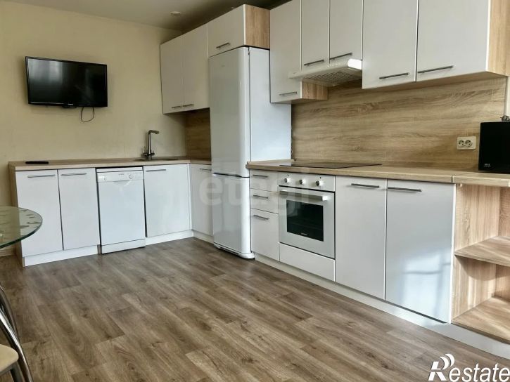 2-комн квартира Молодёжная улица, 20б