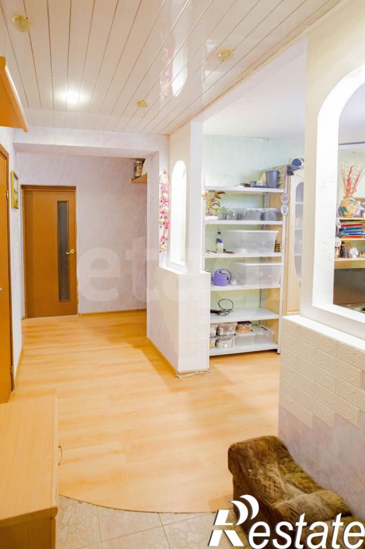 3-комн квартира улица Маршала Конева, 8б