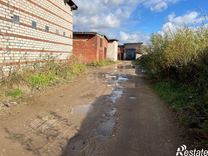 Гараж/парковка Ленинградская улица, 148б