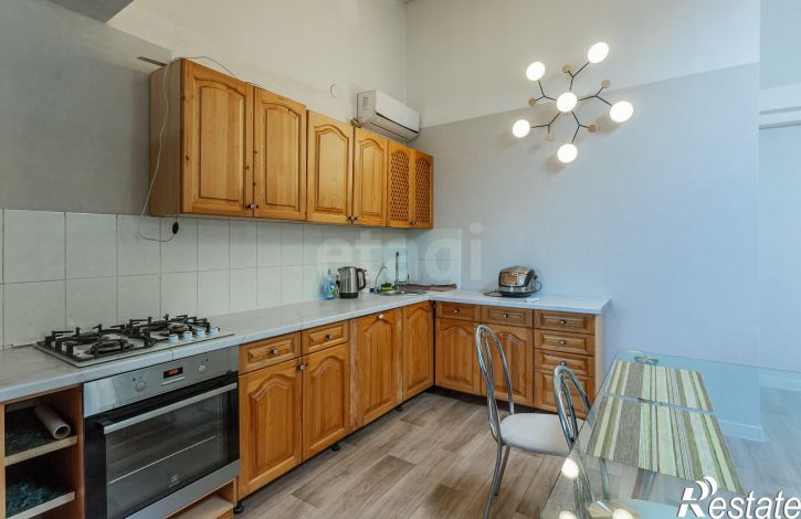 3-комн квартира улица Гагарина, 2ак1