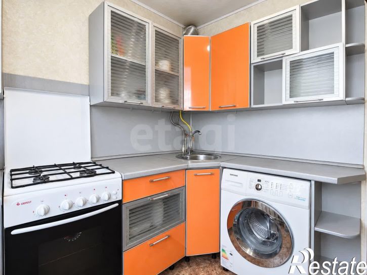 3-комн квартира Медуницинская улица, 15