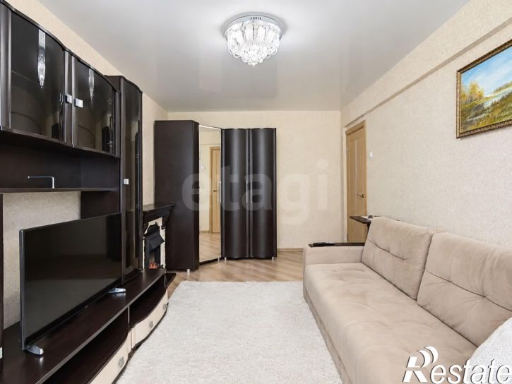 3-комн квартира Медуницинская улица, 15