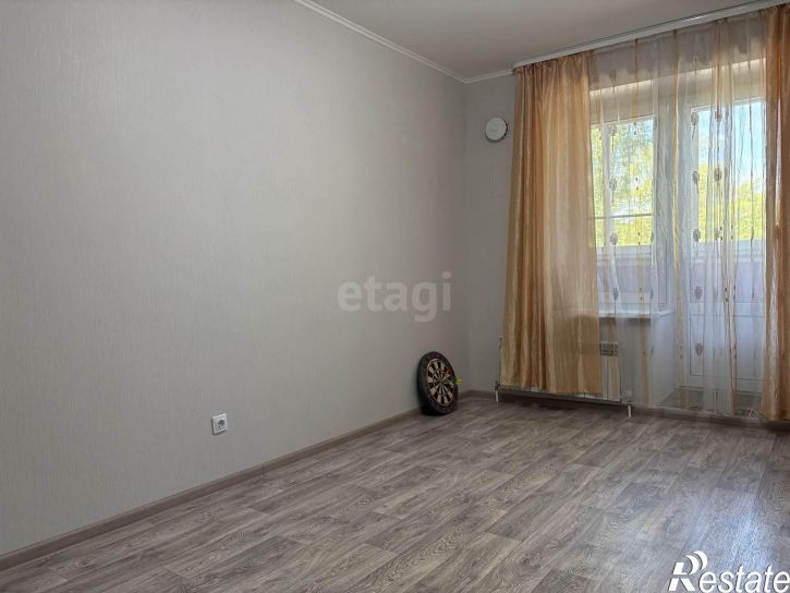3-комн квартира улица Космонавта Беляева, 21