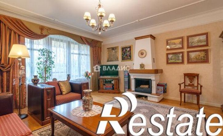 3-комн квартира улица Леденцова, 8Б,  д. 8Б