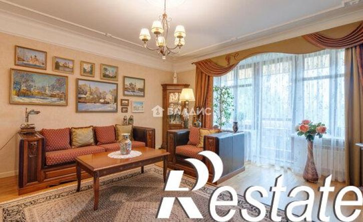 3-комн квартира улица Леденцова, 8Б,  д. 8Б