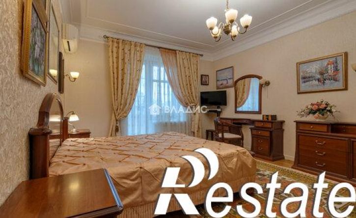 3-комн квартира улица Леденцова, 8Б,  д. 8Б