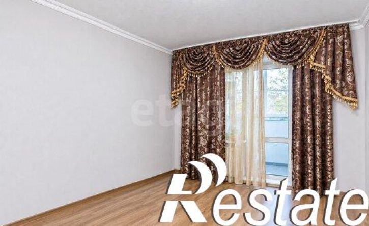 4-комн квартира улица Южакова, 78,  д. 78