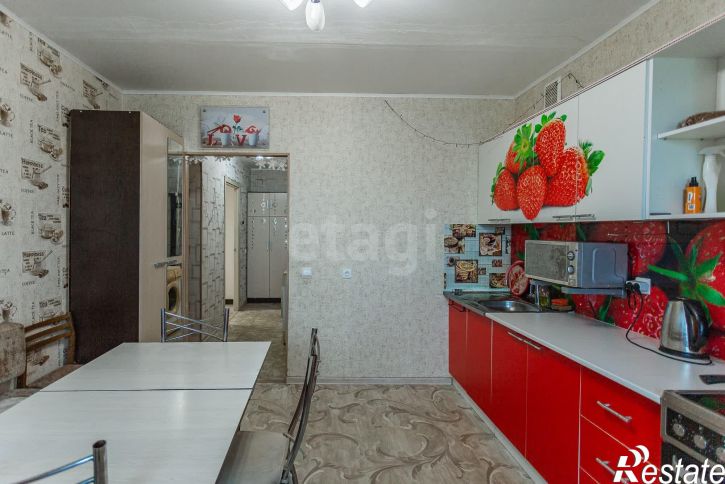 2-комн квартира улица Космонавта Беляева, 32к3
