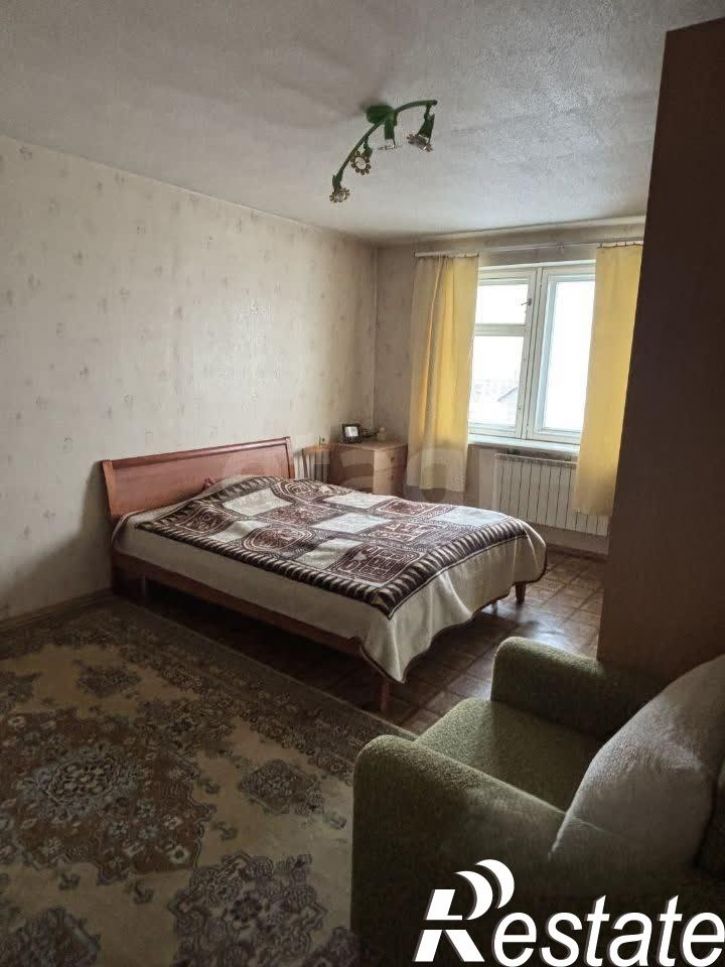 3-комн квартира улица Петина, 4
