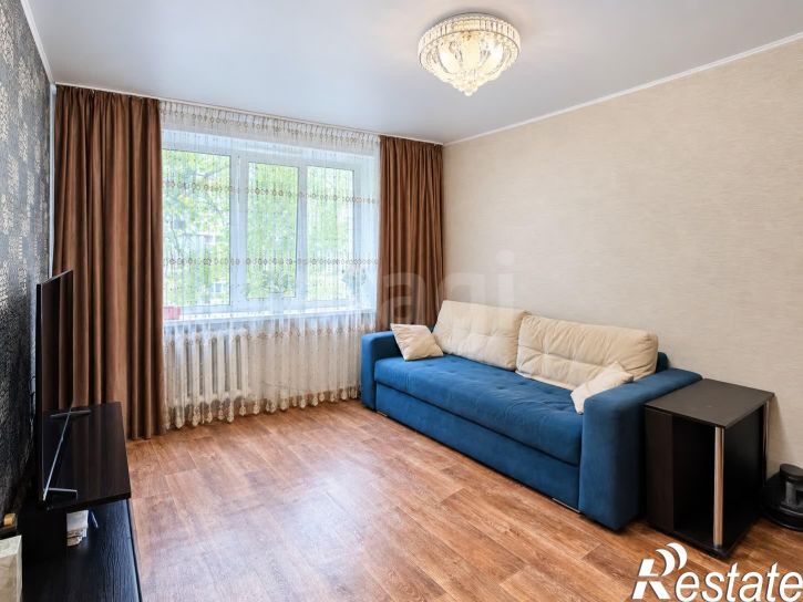 4-комн квартира улица Южакова, 78