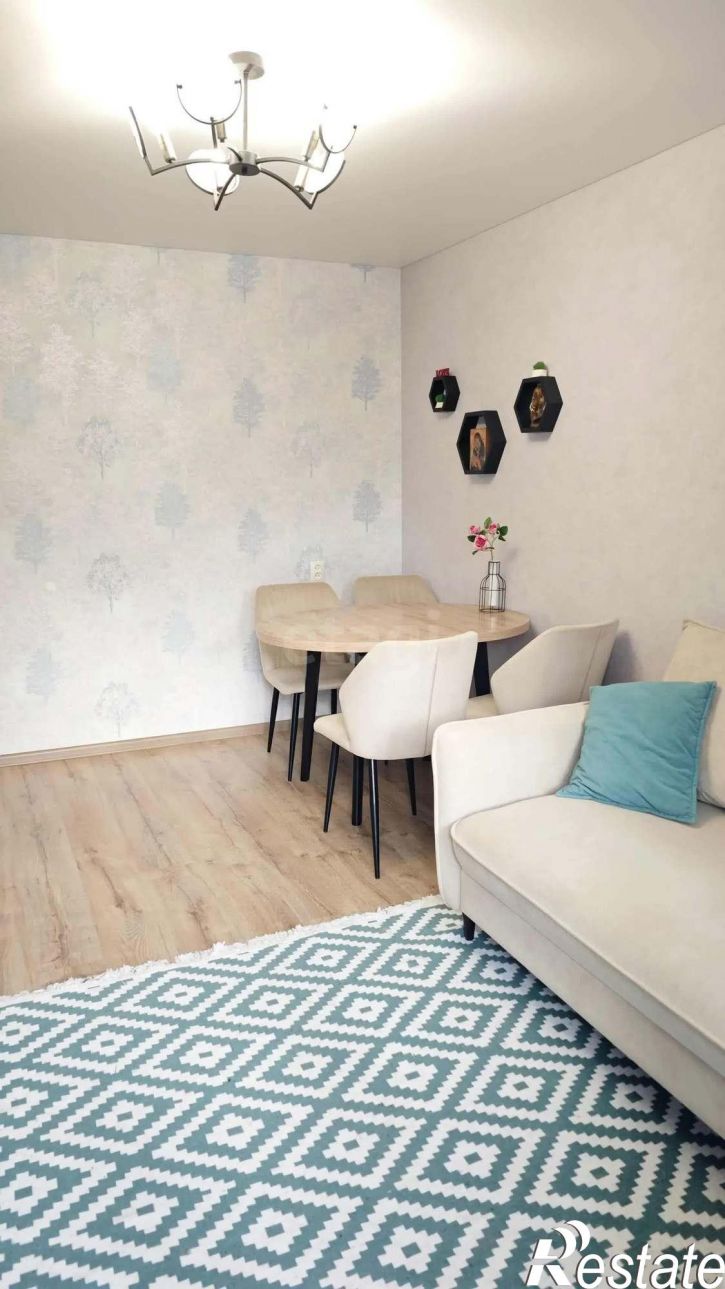 2-комн квартира улица Дзержинского, 7