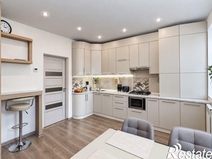 3-комн квартира Парковый переулок, 11а