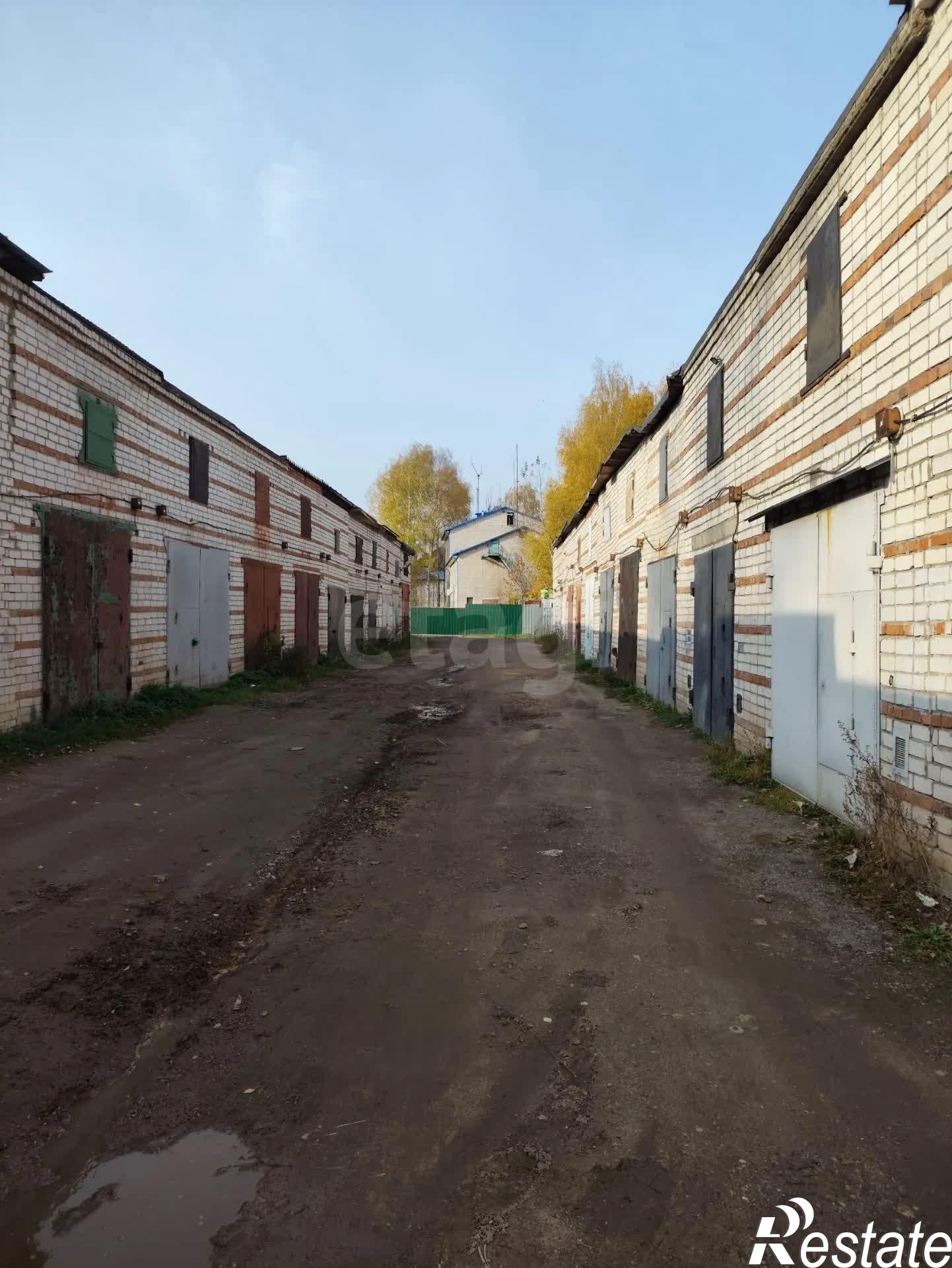 Купить гараж, место в паркинге за 950 000 рублей на улица Можайского, 35