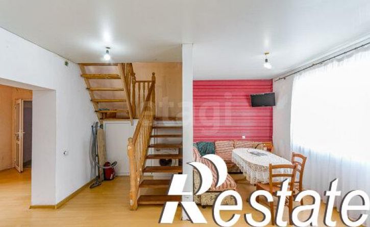 4-комн квартира улица Горького, 51,  д. 51