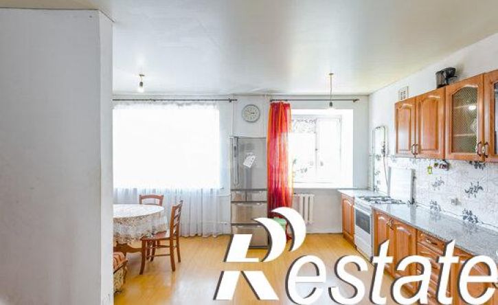 4-комн квартира улица Горького, 51,  д. 51
