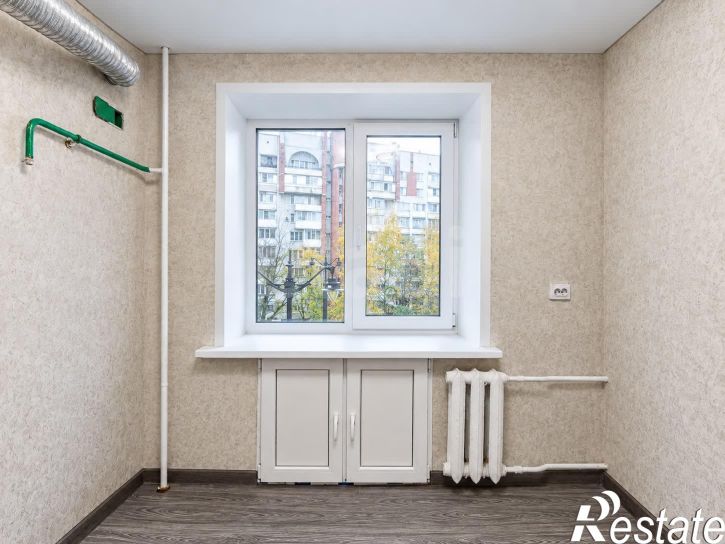 2-комн квартира Ленинградская улица, 44