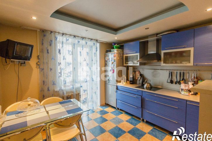 3-комн квартира Ленинградская улица, 105