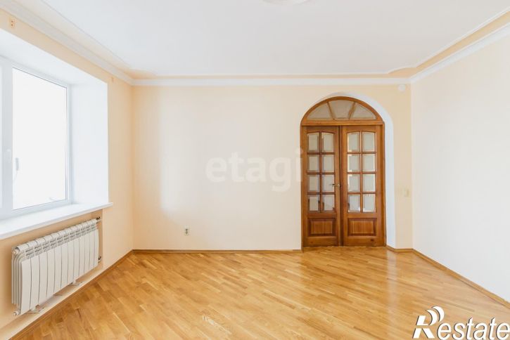 4-комн квартира Ленинградская улица, 40а