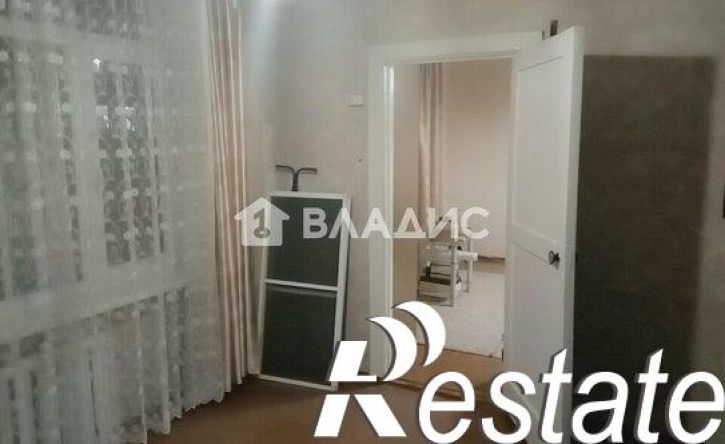 4-комн квартира улица Добролюбова, 1,  д. 1