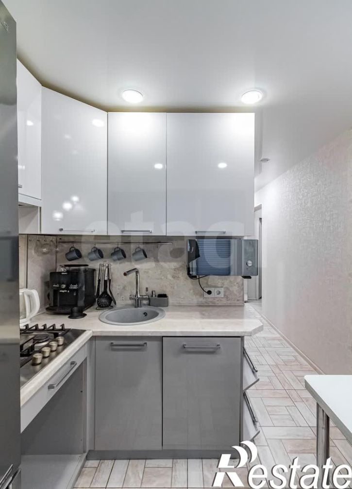 2-комн квартира улица Добролюбова, 31