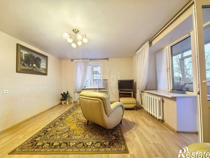 5-комн квартира улица Дзержинского, 15