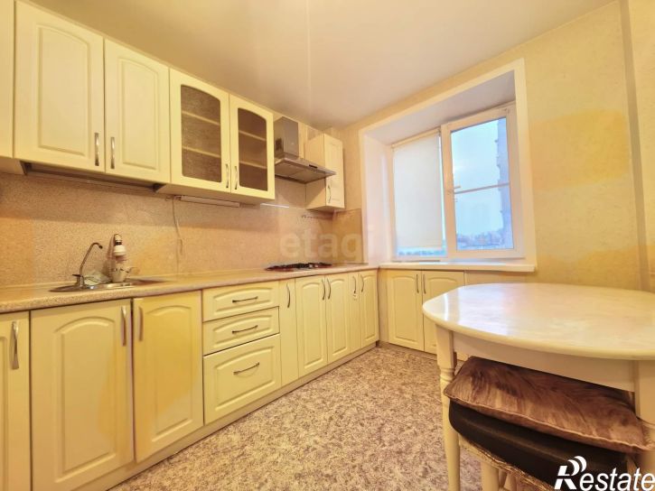 5-комн квартира улица Дзержинского, 15