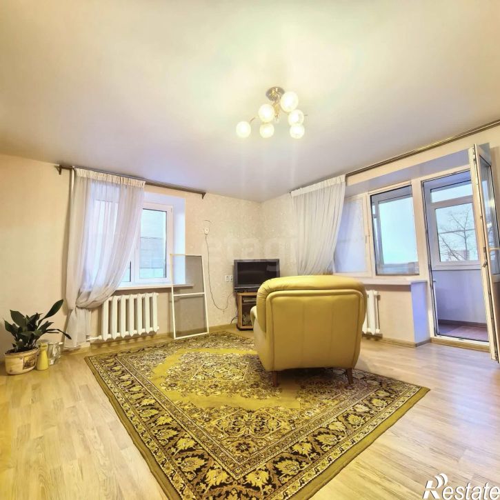 5-комн квартира улица Дзержинского, 15